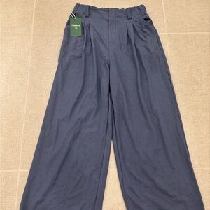 HALARA Women's Wide-Leg Chinos in Navy